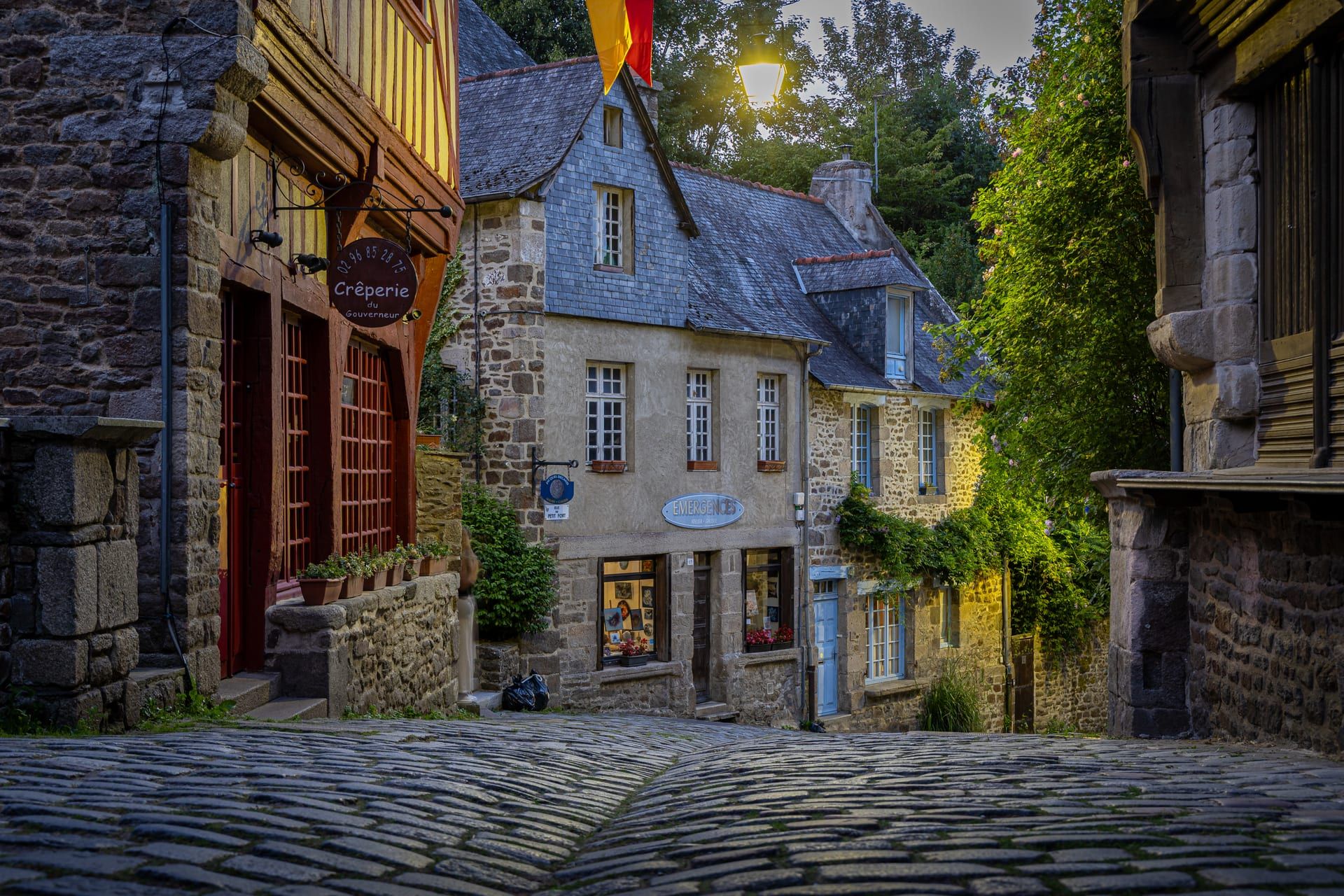 Dinan — rue du Petit-Fort