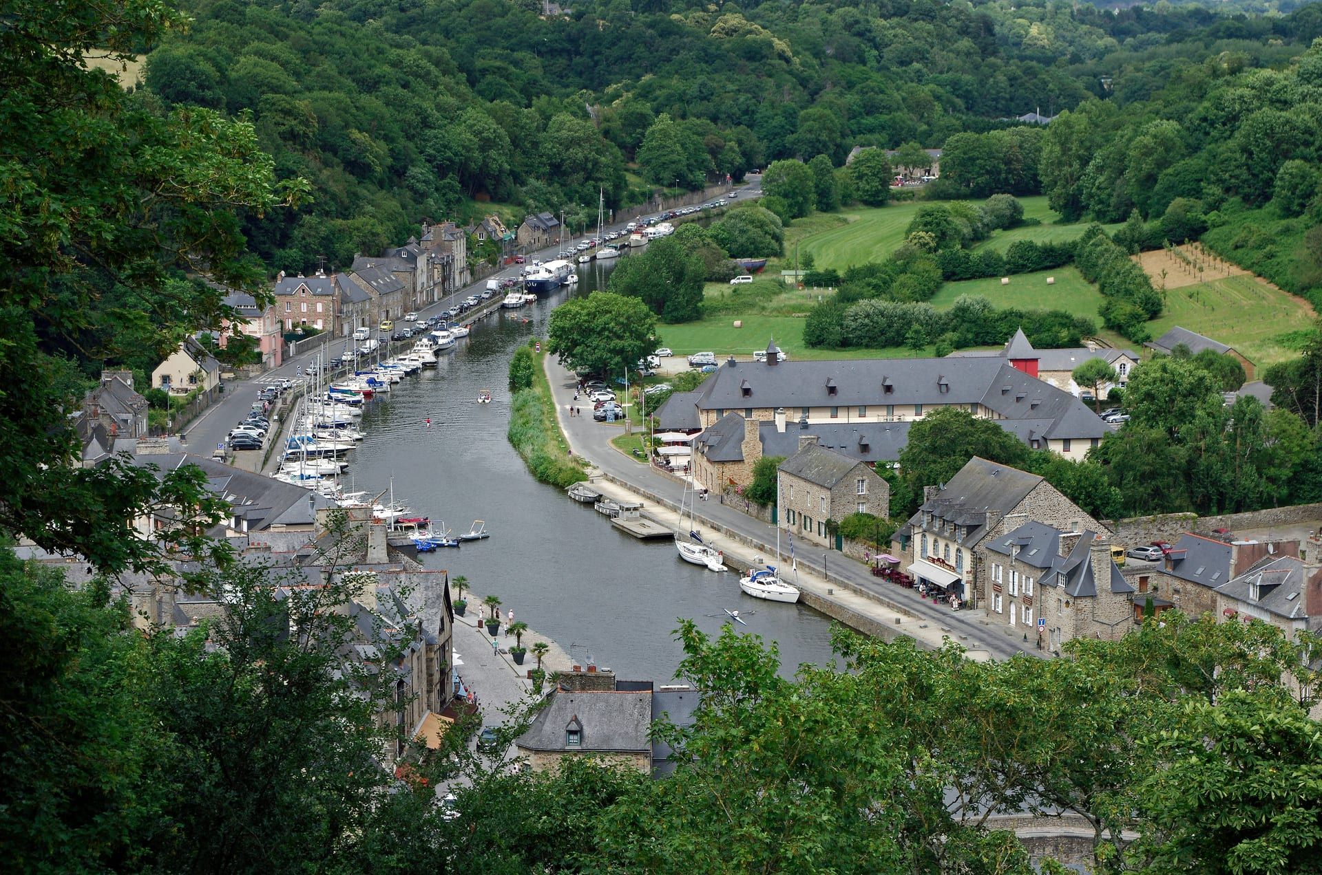 Dinan