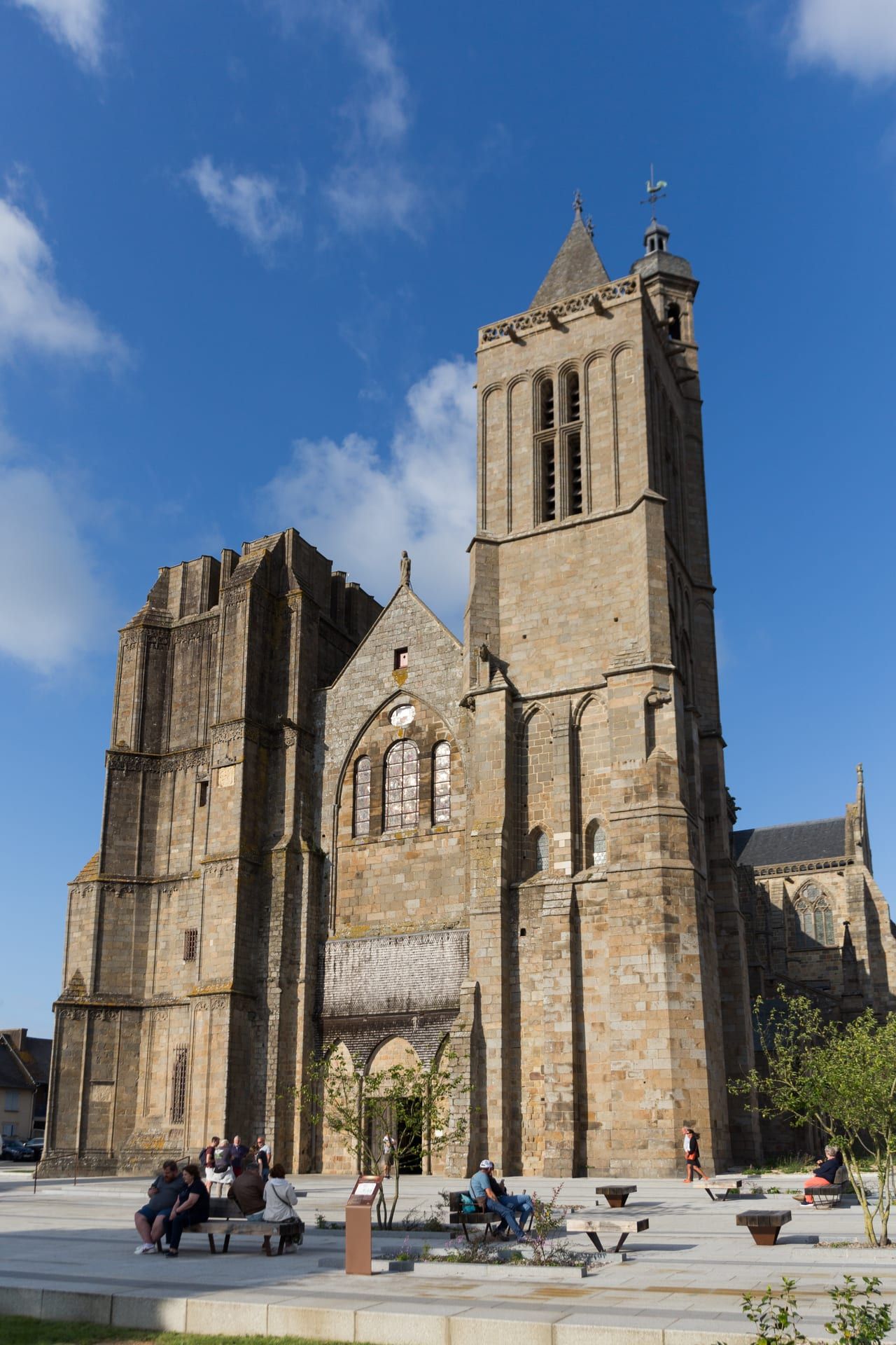 Dol-de-Bretagne — cathédrale Saint-Samson